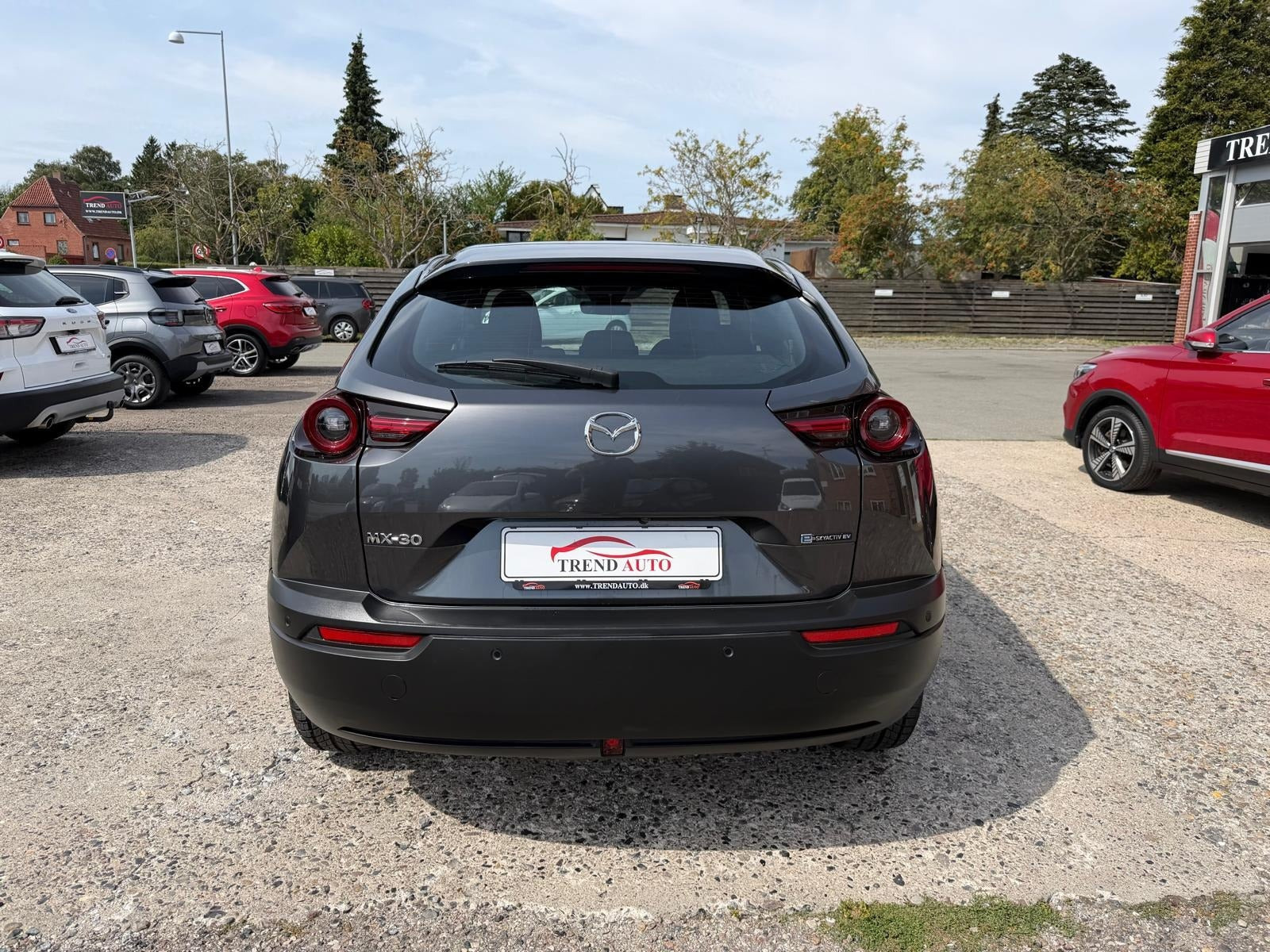 Grå Mazda MX-30 fra 2023