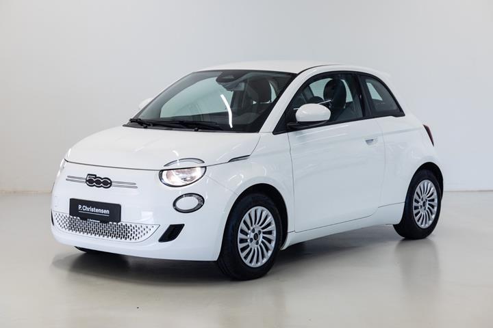 Hvid Fiat 500e fra 2022
