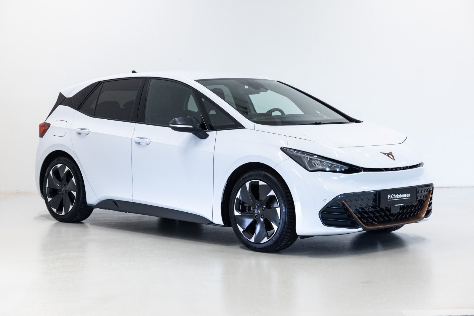 Hvid Cupra Born fra 2023