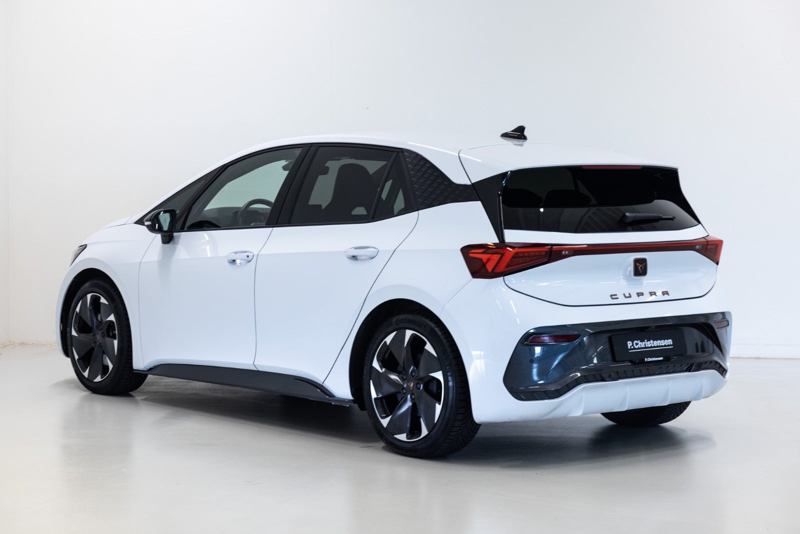 Hvid Cupra Born fra 2023