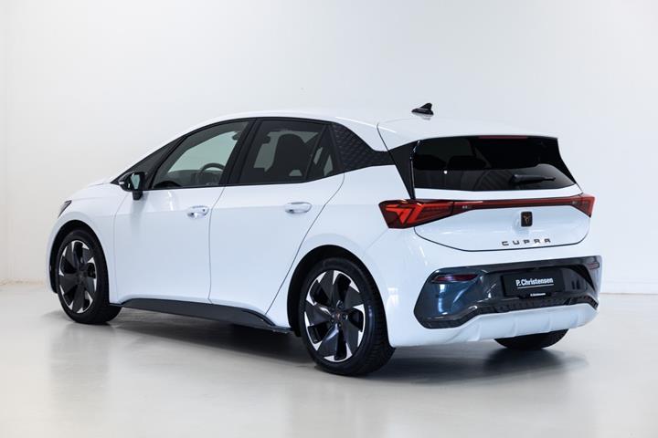 Hvid Cupra Born fra 2023