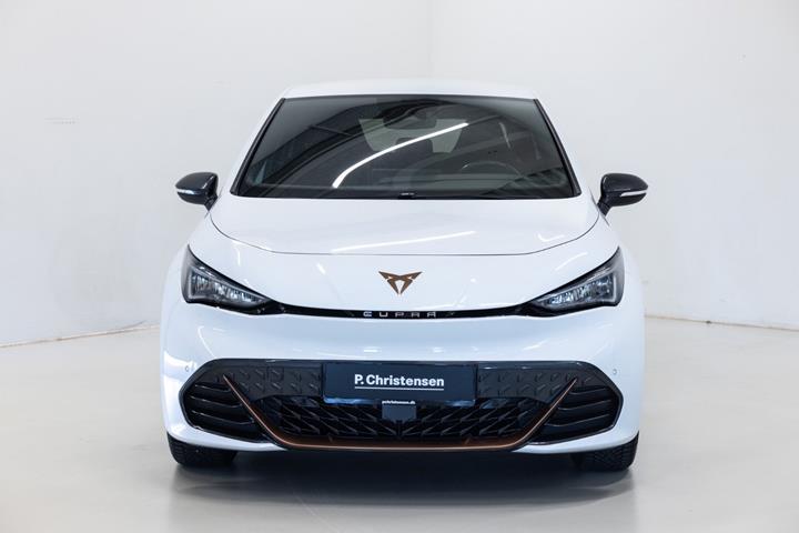 Hvid Cupra Born fra 2023