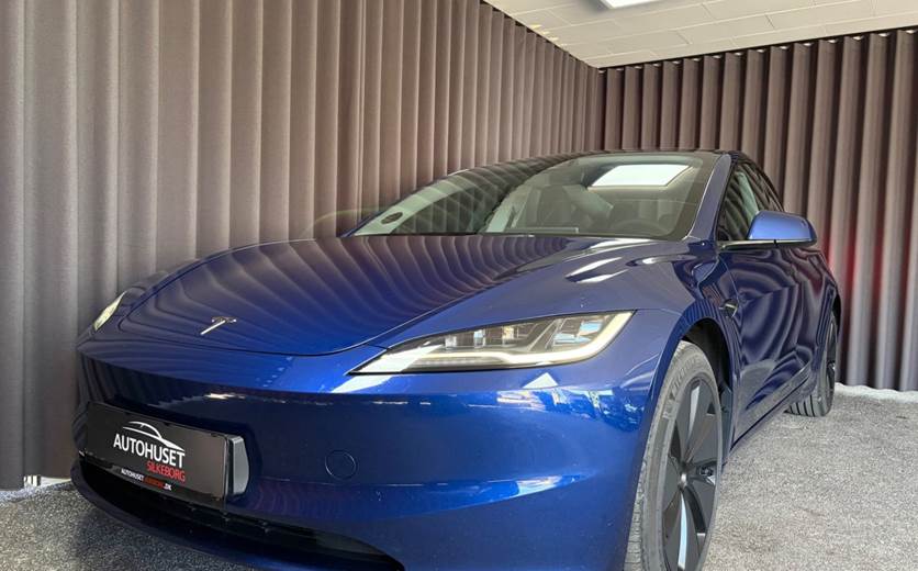 Tesla Model 3 Long Range AWD