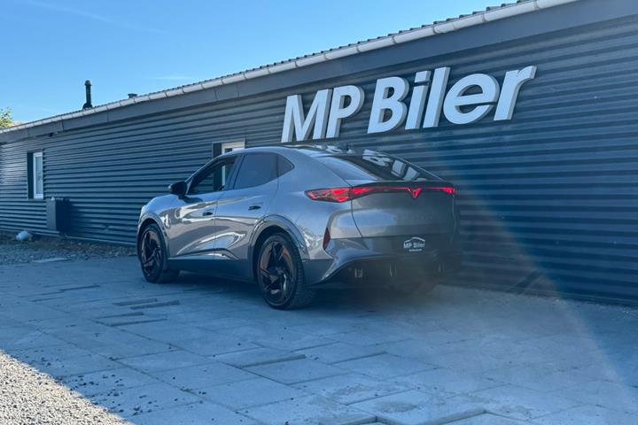 Sort Cupra Tavascan fra 2025