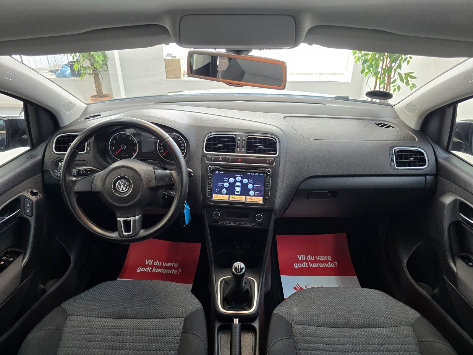 Sort VW Polo fra 2012