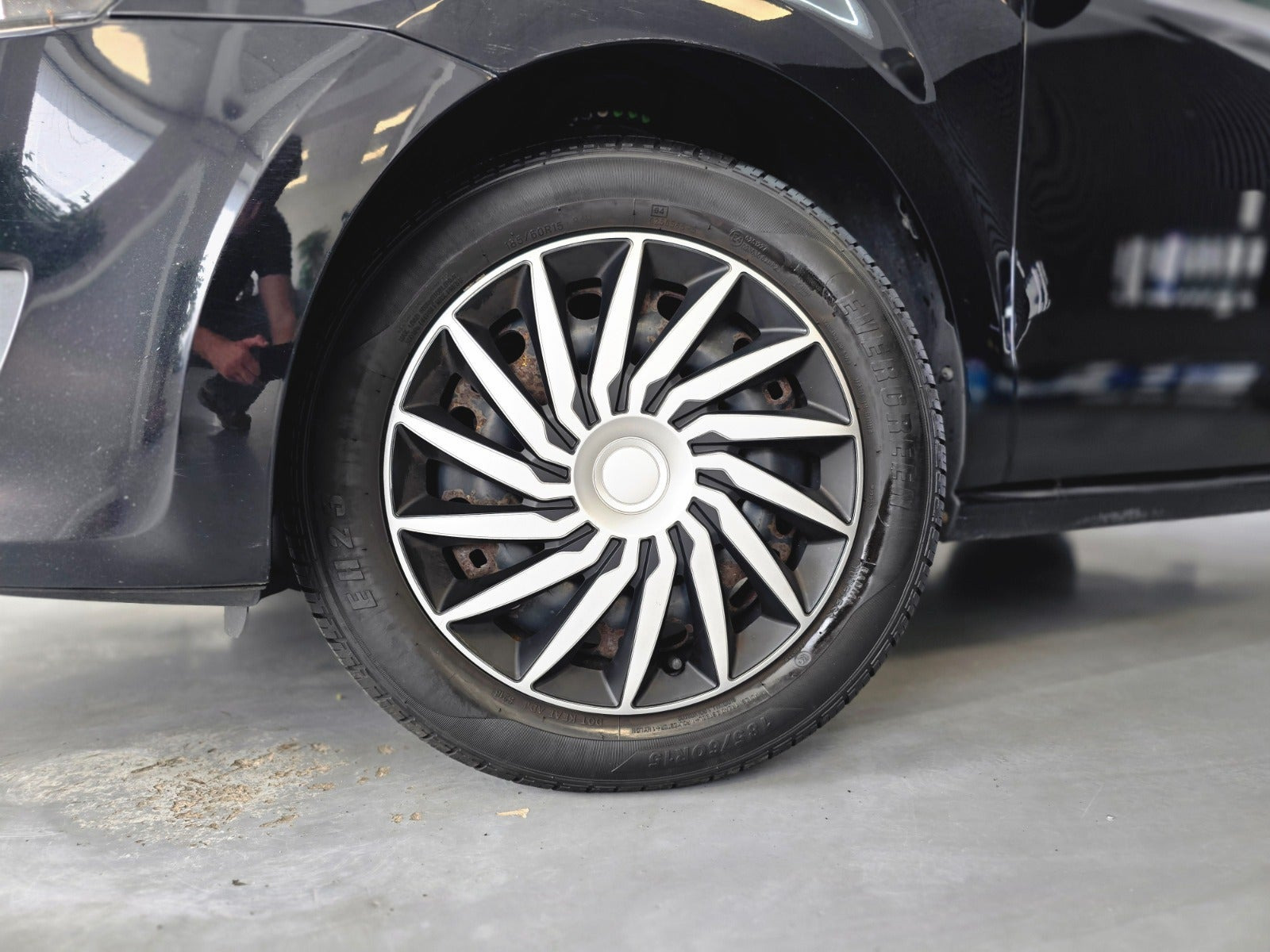 Sort VW Polo fra 2012