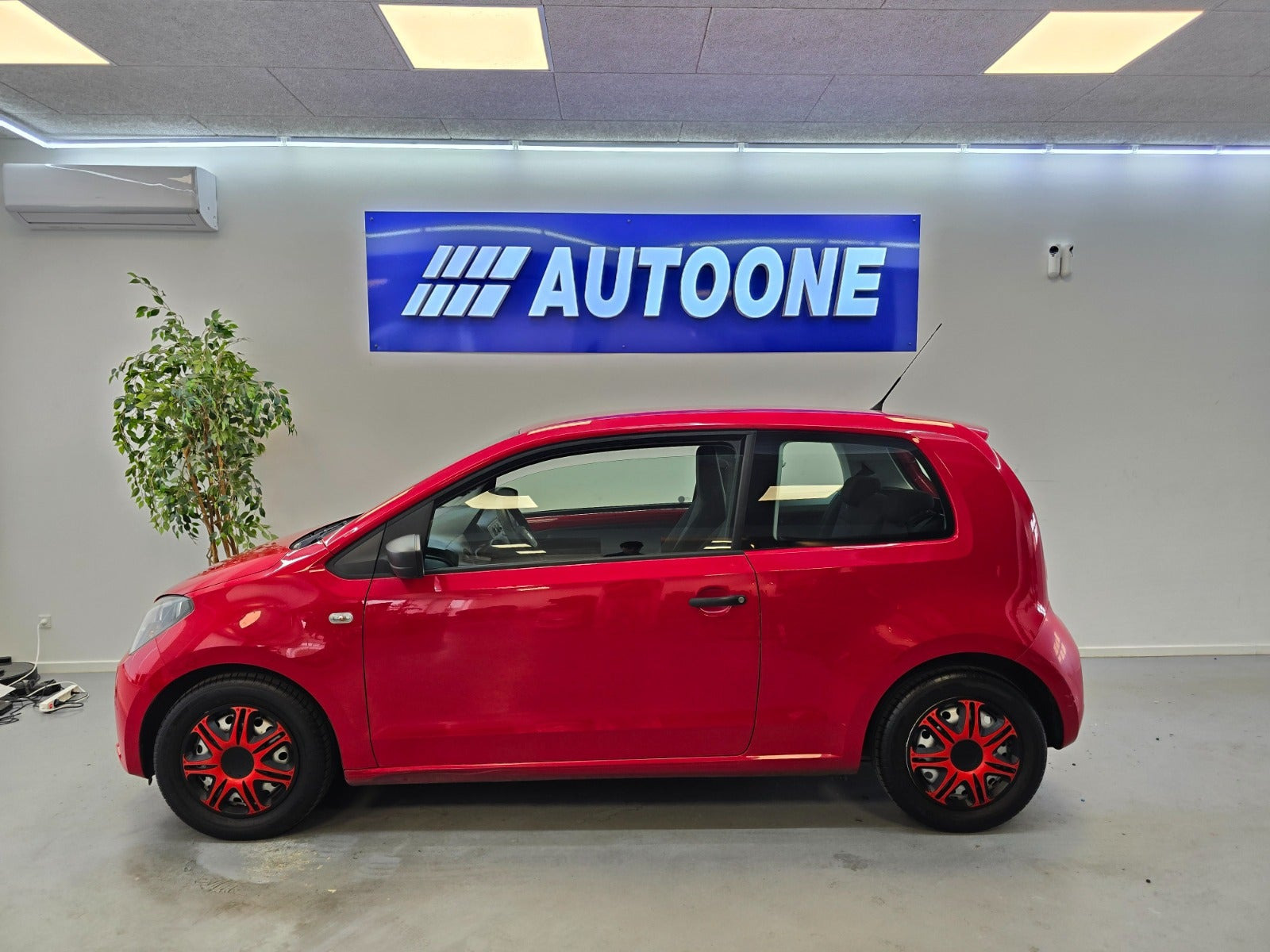 Rød Seat Mii fra 2013