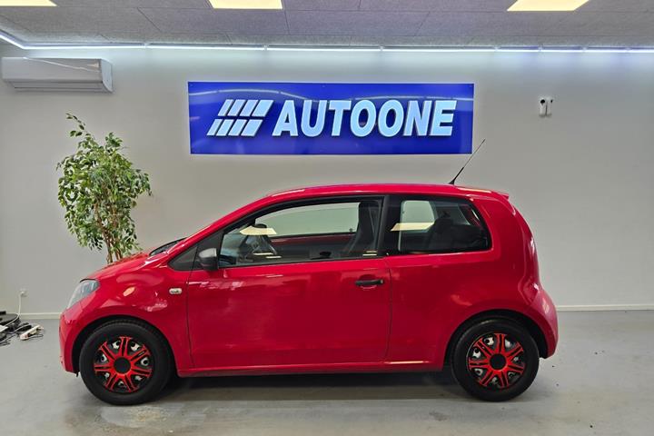 Rød Seat Mii fra 2013