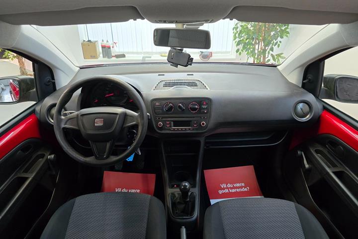 Rød Seat Mii fra 2013