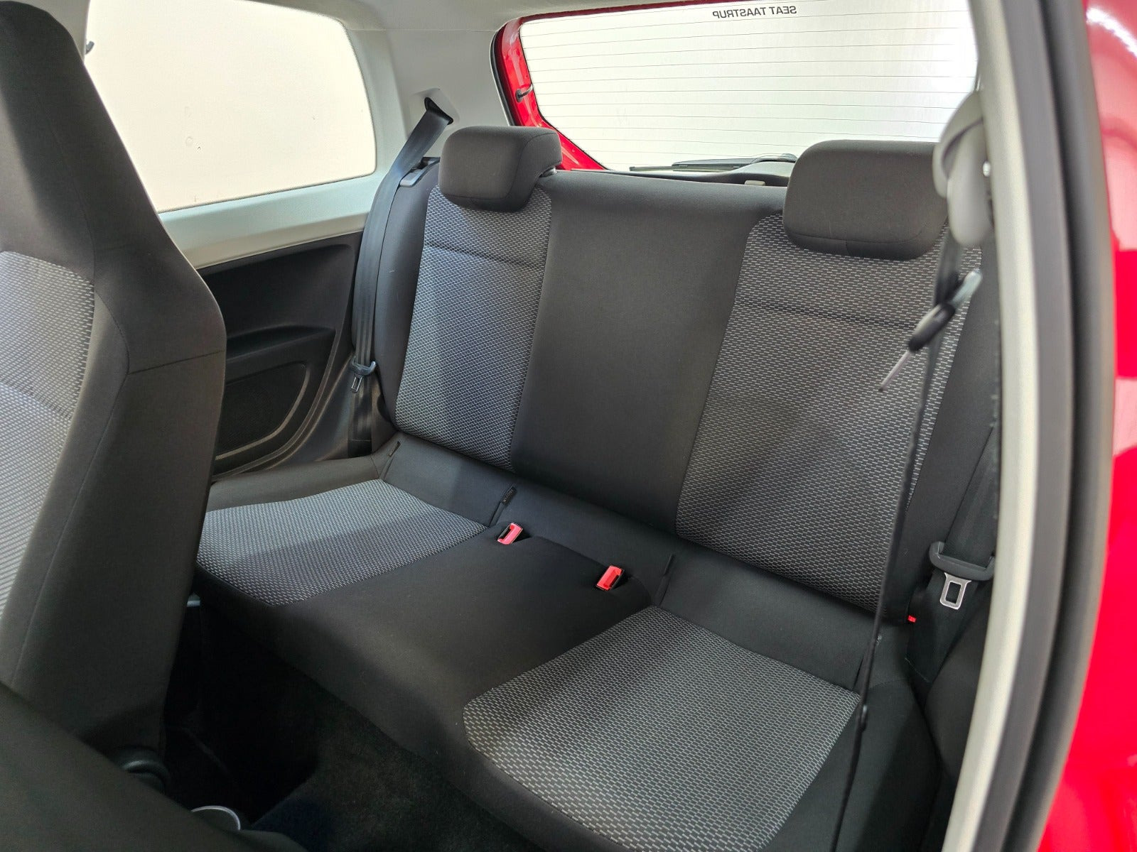 Rød Seat Mii fra 2013