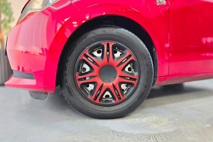 Rød Seat Mii fra 2013