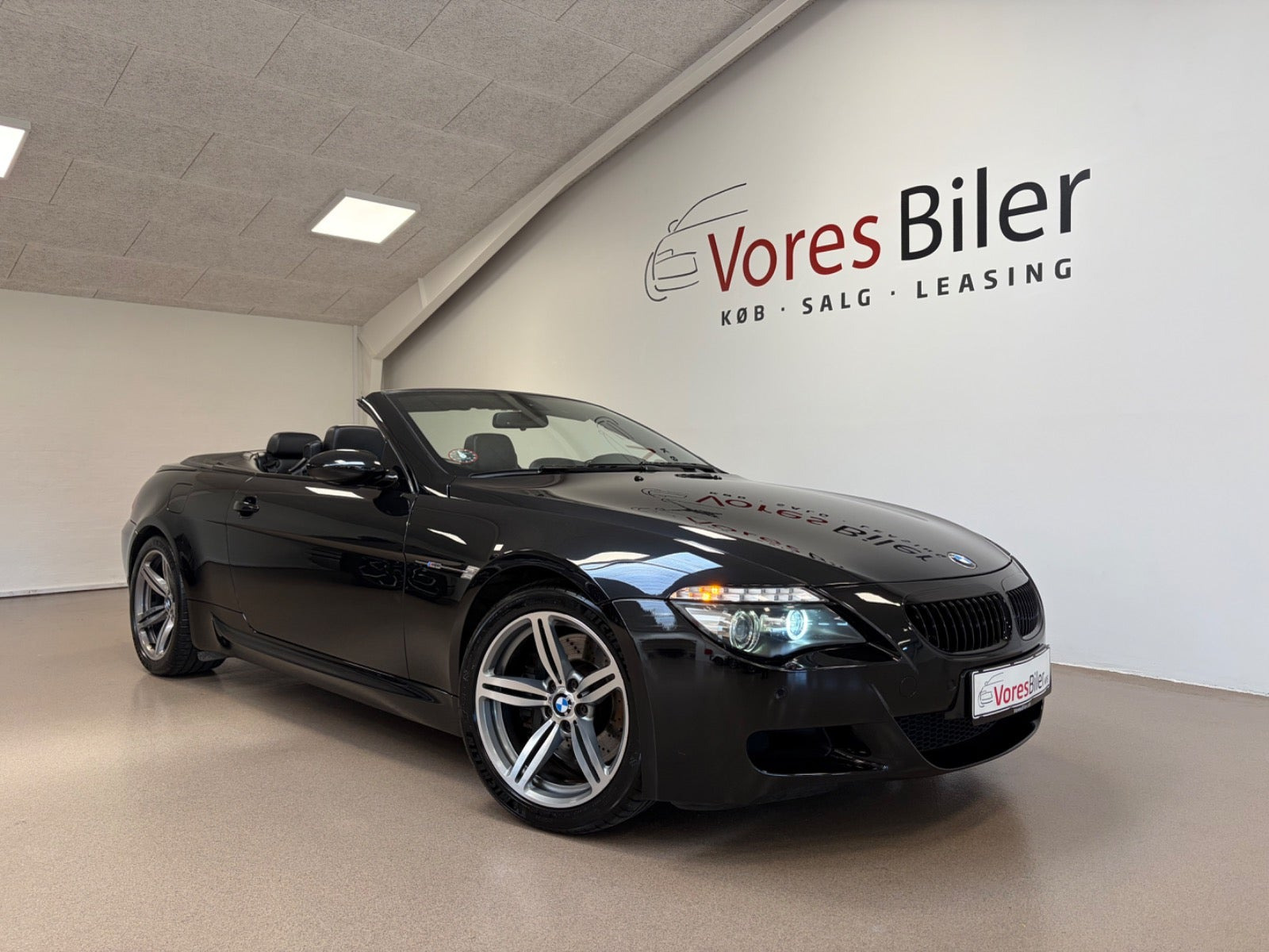 Sort BMW M6 fra 2008