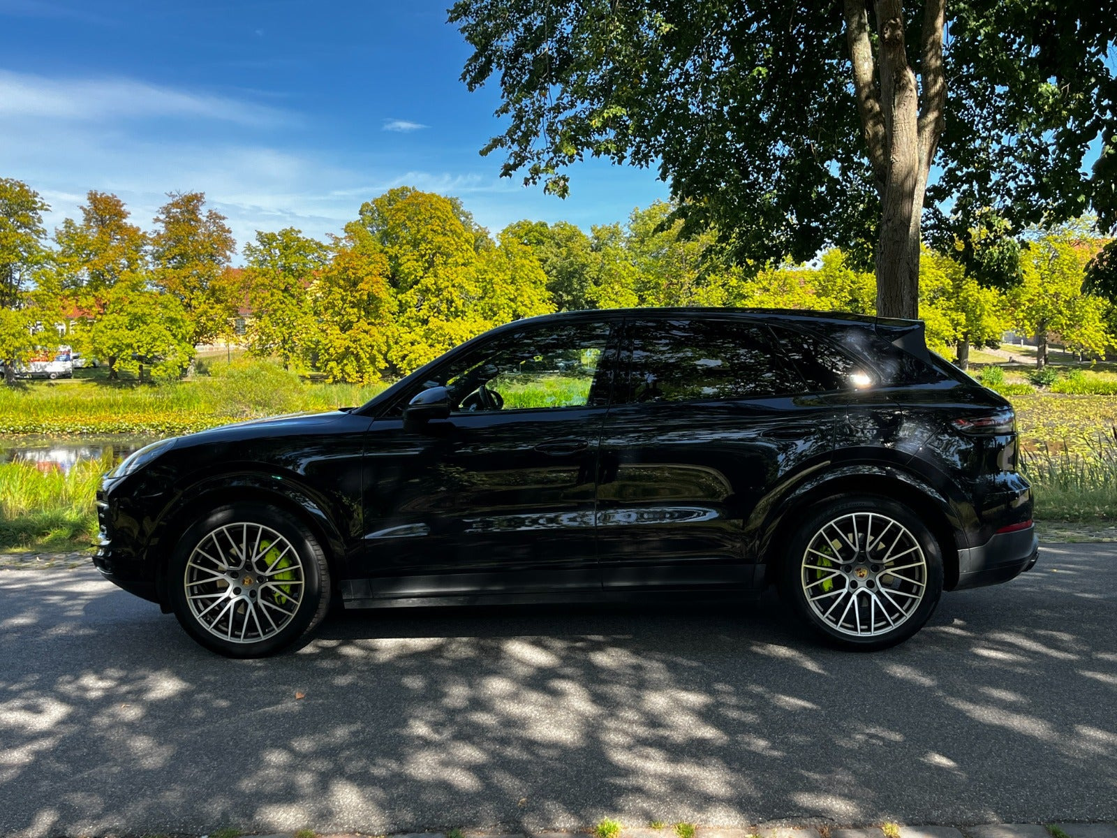 Bronze Porsche Cayenne fra 2022