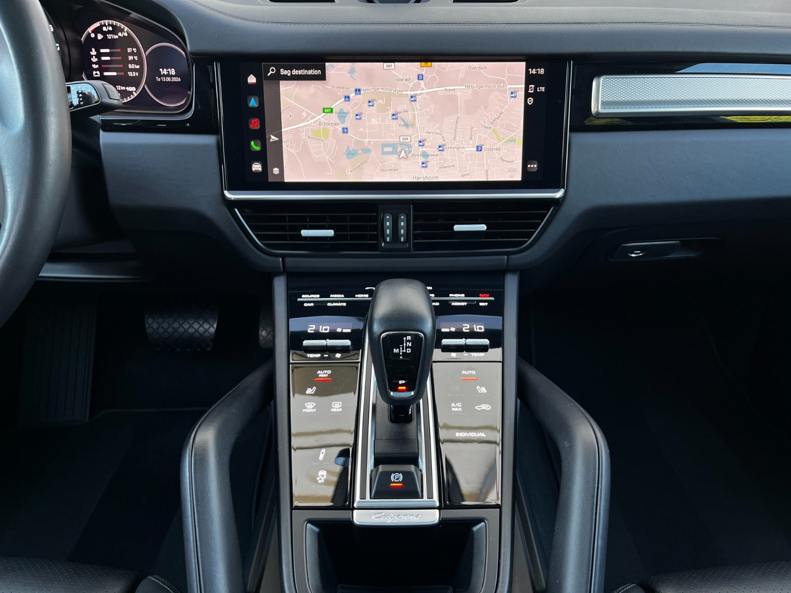 Bronze Porsche Cayenne fra 2022