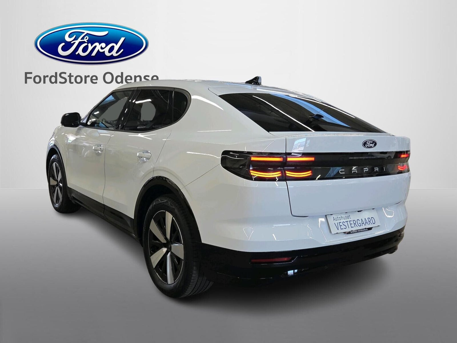 Hvid Ford Capri fra 2025