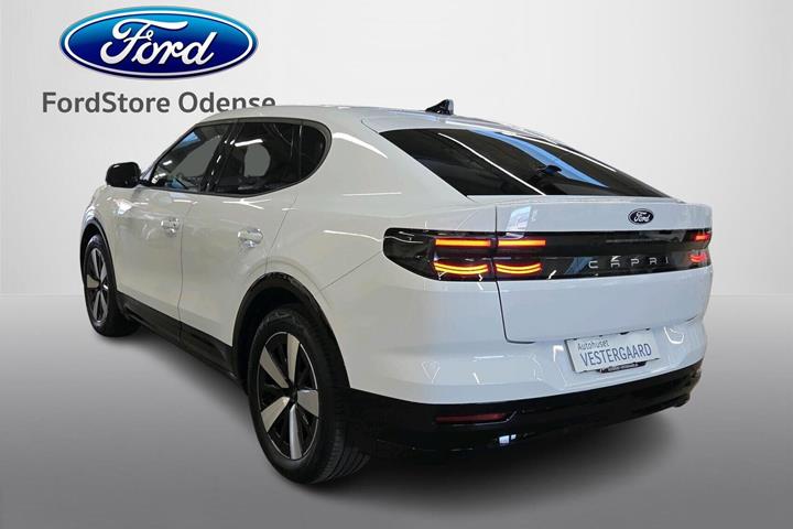 Hvid Ford Capri fra 2025
