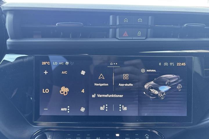 Sort Alfa Romeo Junior fra 2025