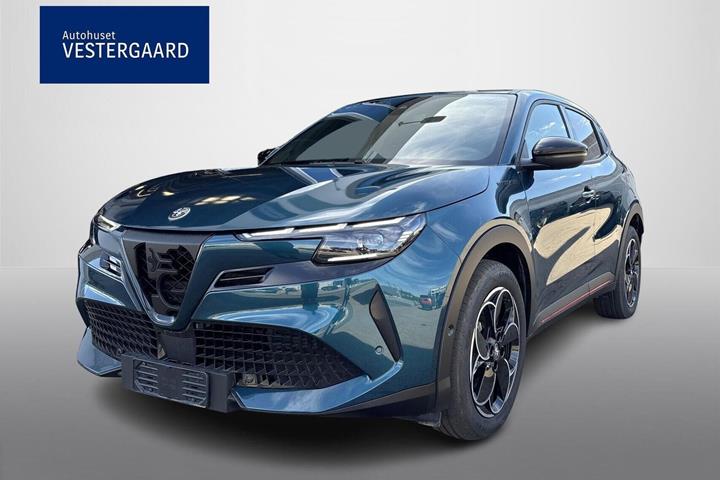 Blå Alfa Romeo Junior fra 2025
