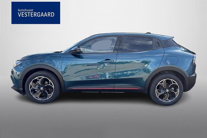 Blå Alfa Romeo Junior fra 2025