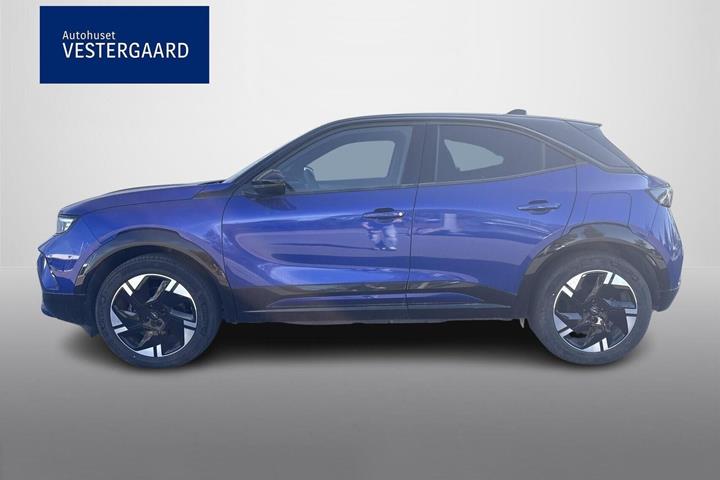 Blå Opel Mokka-e fra 2025
