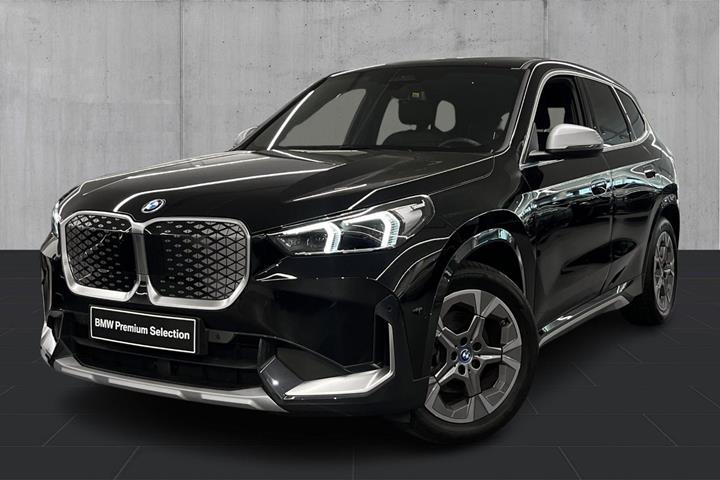 Sort BMW iX1 fra 2024