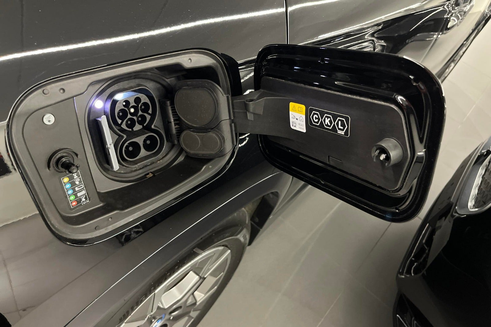 Sort BMW iX1 fra 2024