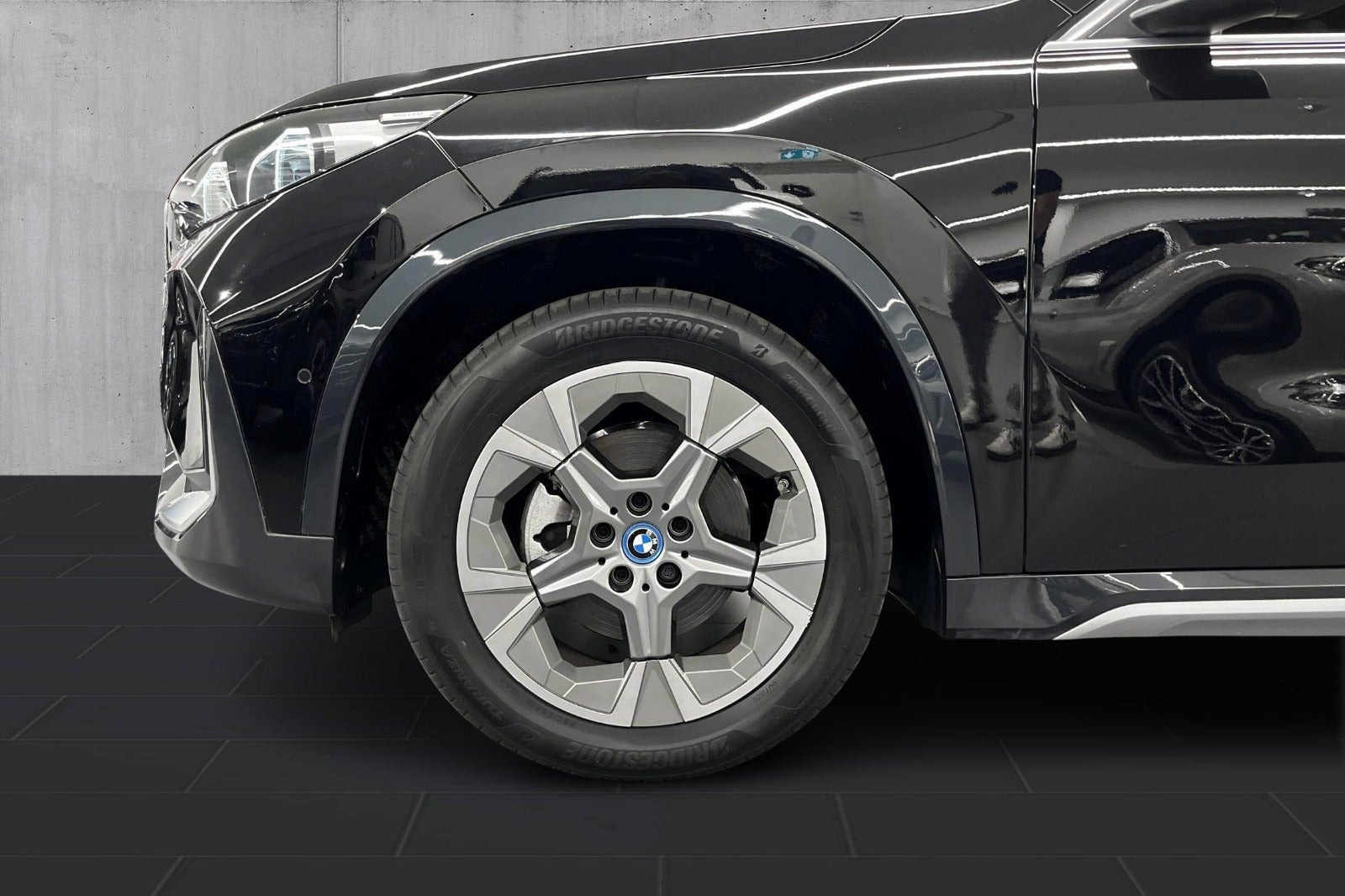 Sort BMW iX1 fra 2024