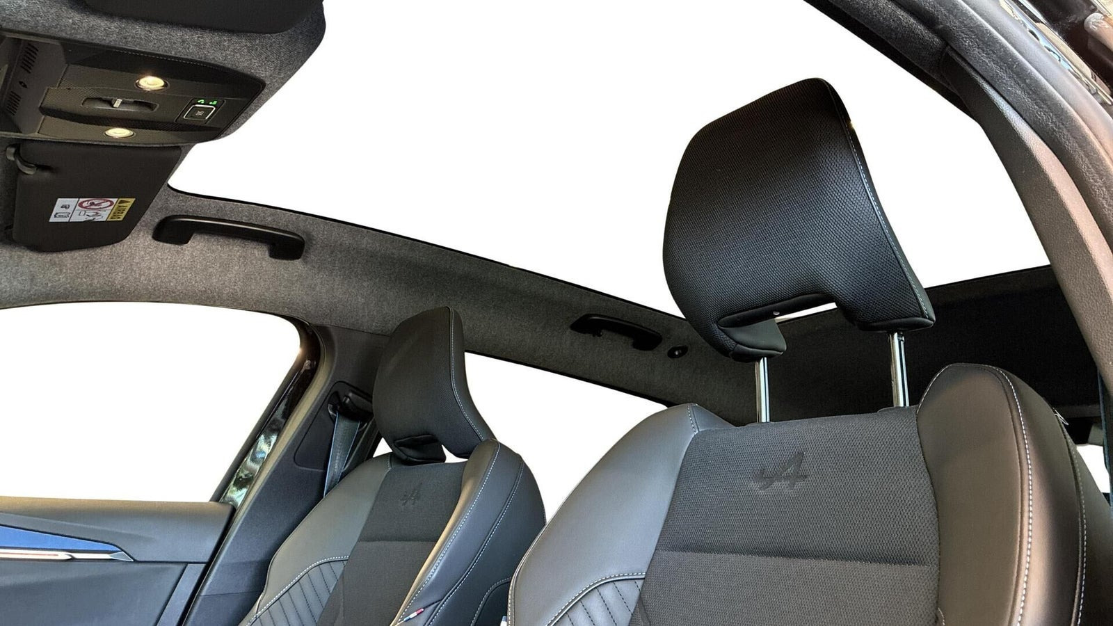Sort Renault Scenic E-Tech fra 2024