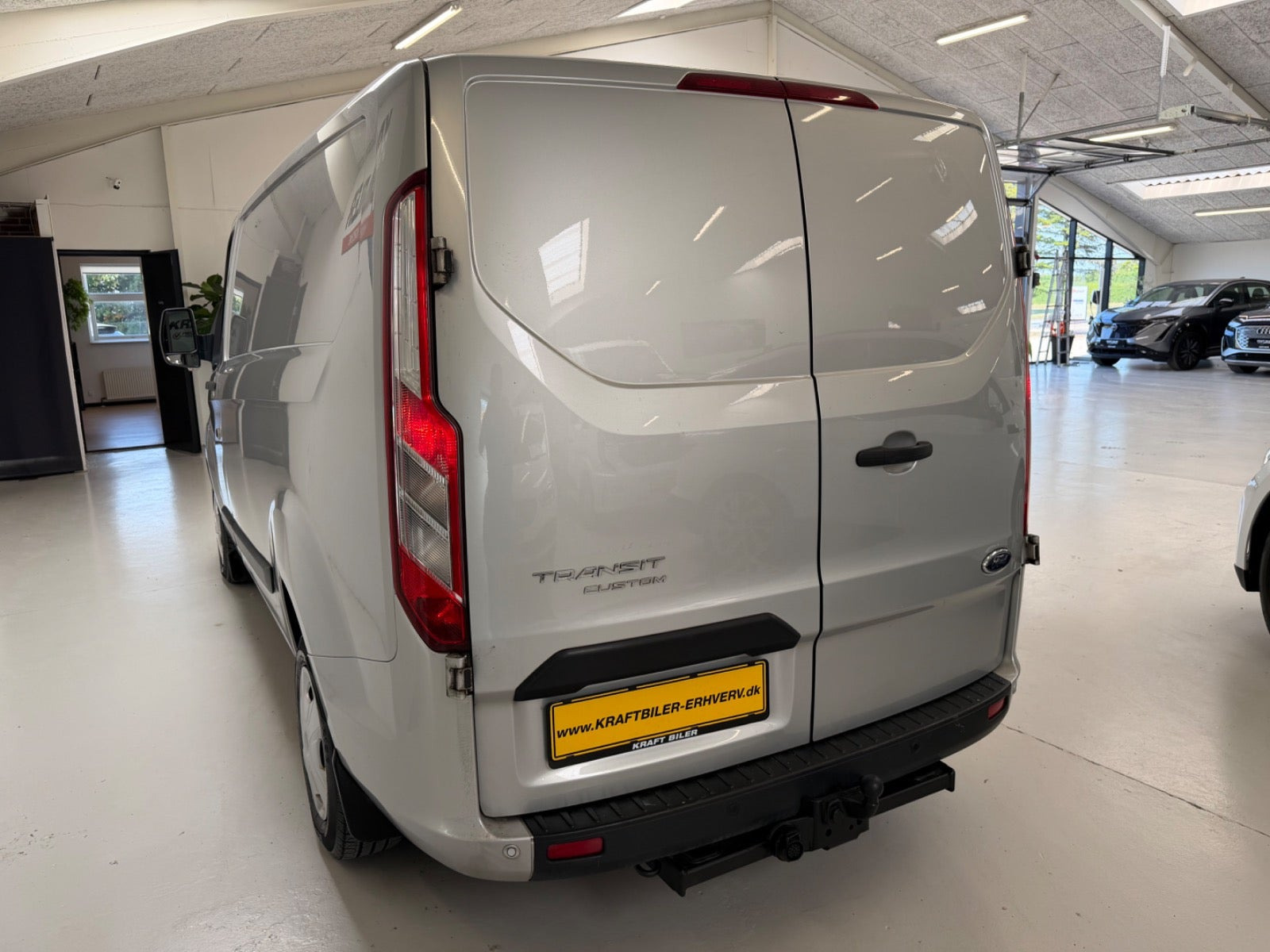 Sølv Ford Transit Custom 280 L1 fra 2020