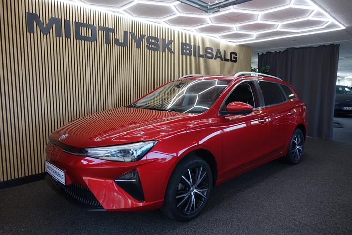 Rød MG MG5 fra 2022
