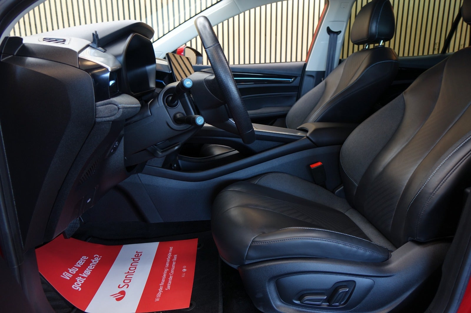 Rød MG MG5 fra 2022