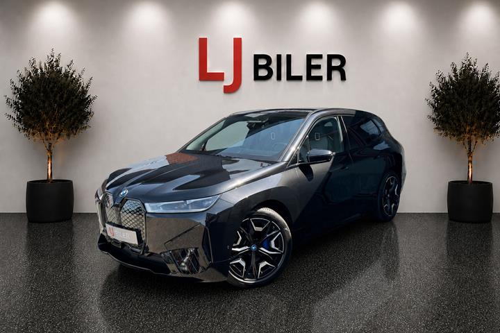 Sort BMW iX fra 2023