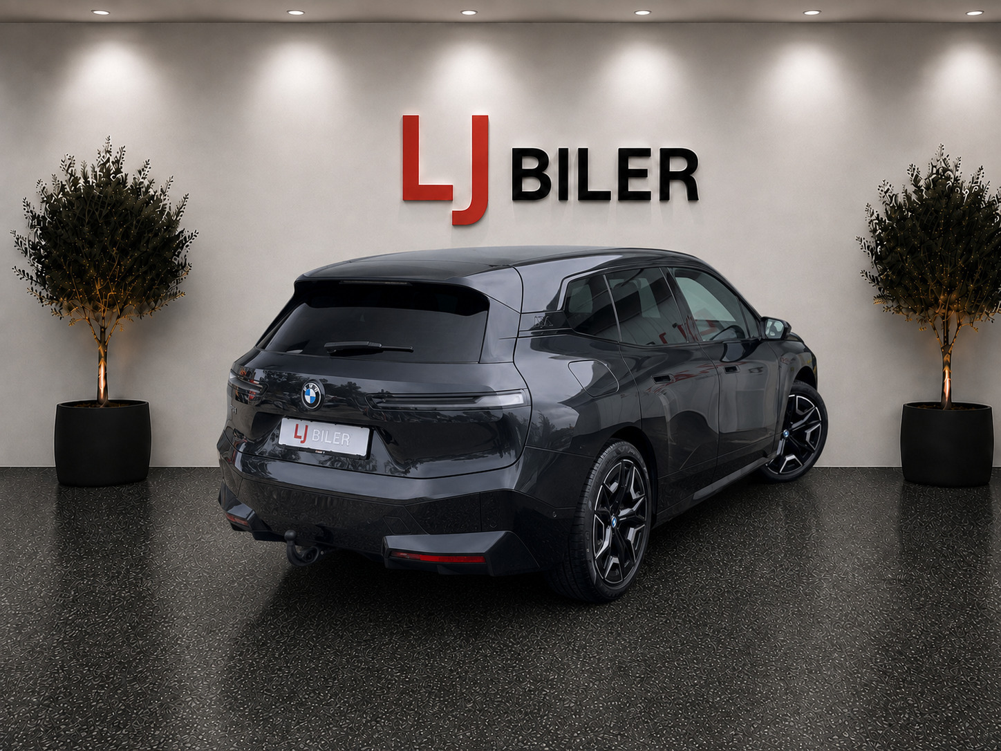 Sort BMW iX fra 2023