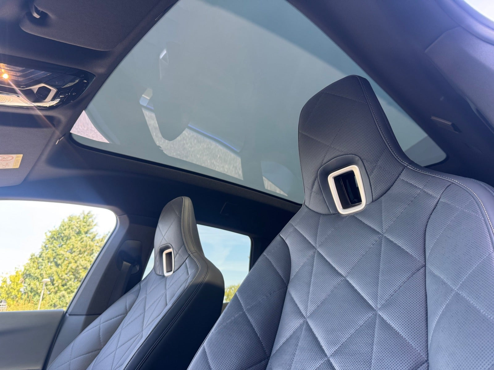 Sort BMW iX fra 2023
