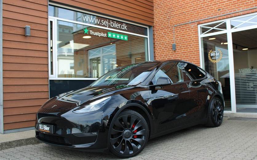 Tesla Model Y Performance AWD