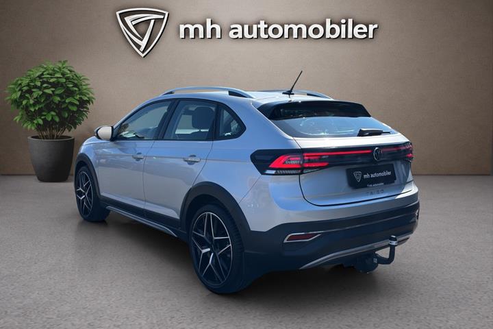 Sølv VW Taigo fra 2022