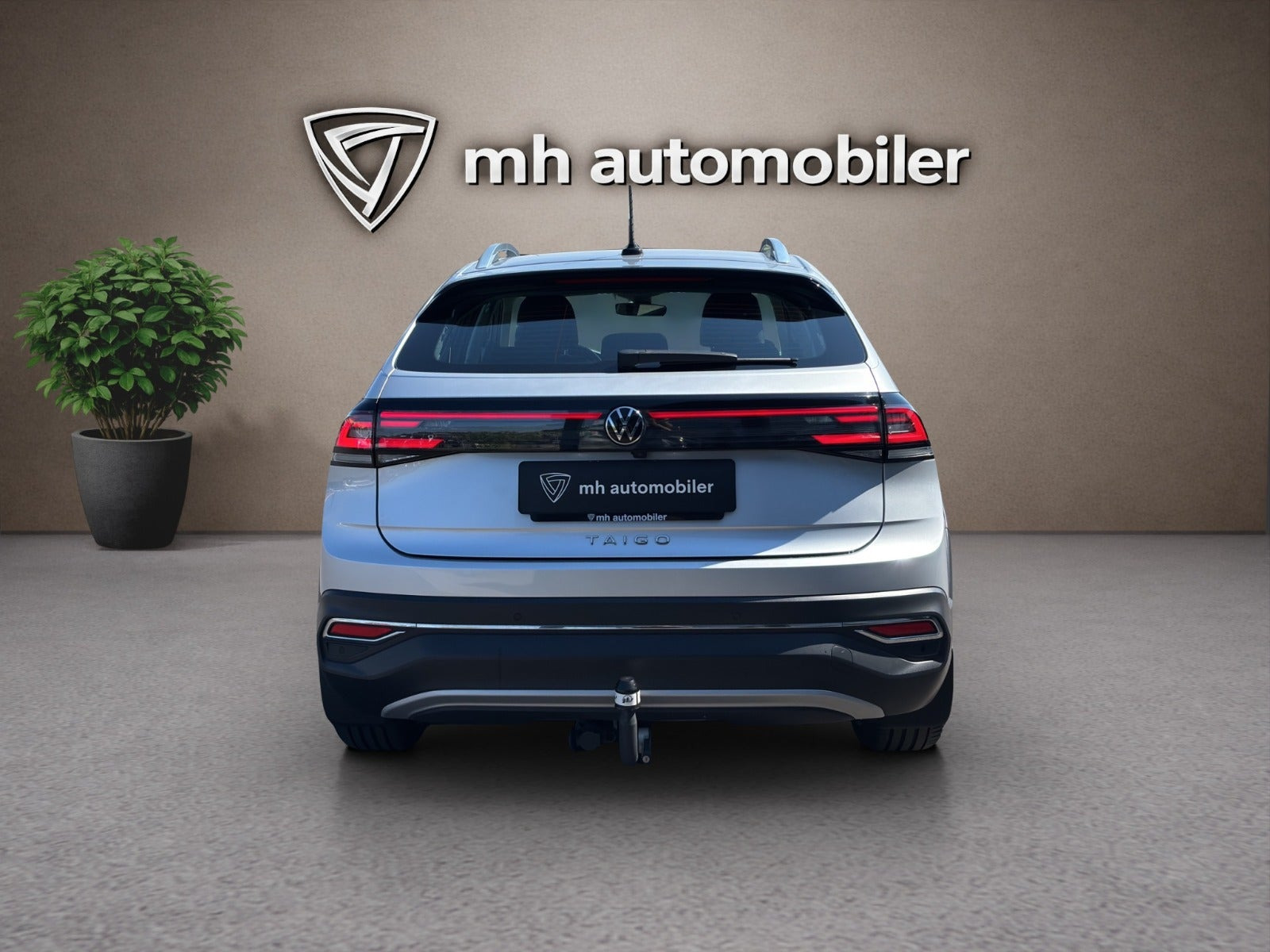 Sølv VW Taigo fra 2022