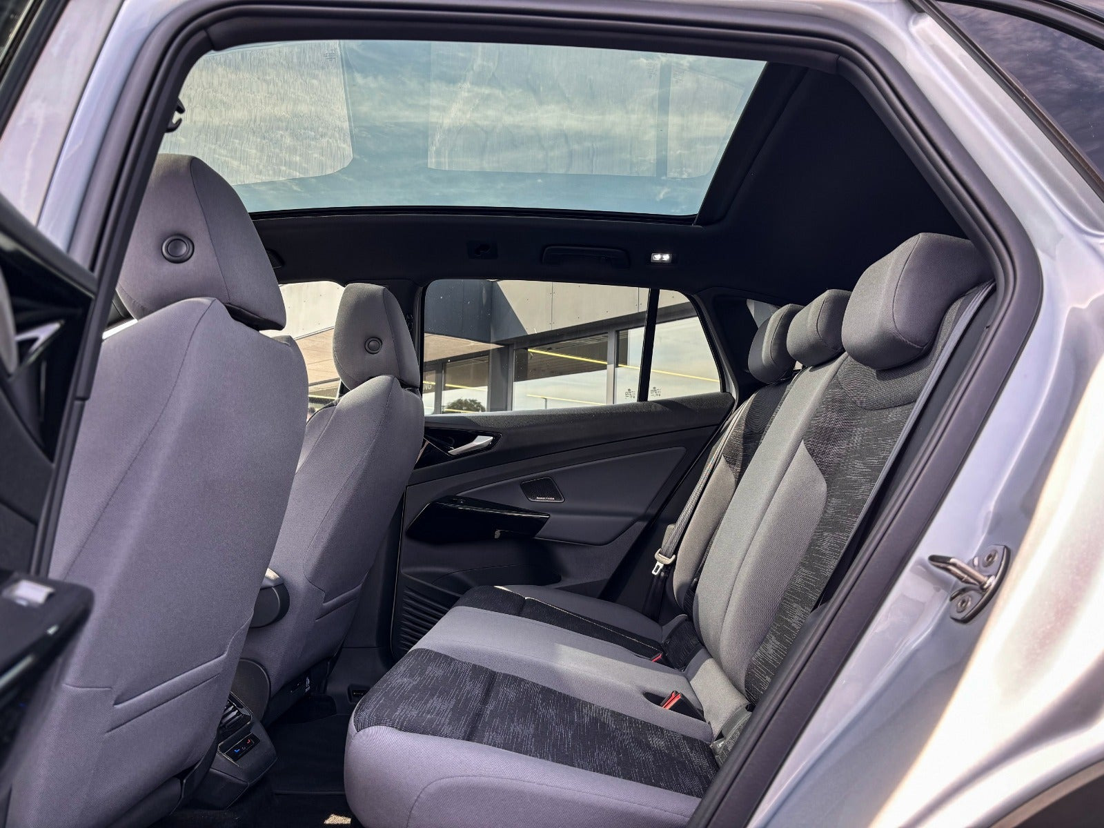 Sølv VW ID.4 fra 2026