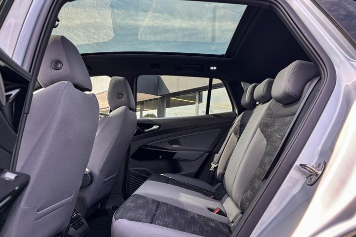 Sølv VW ID.4 fra 2026