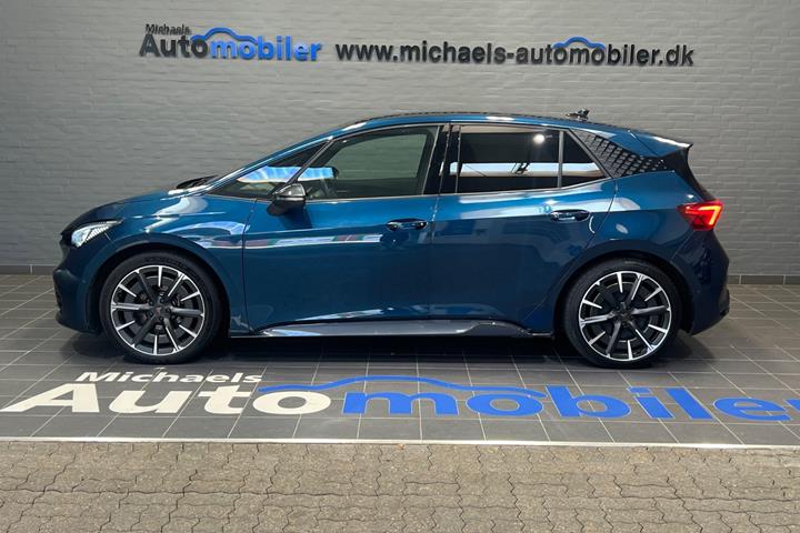 Blå Cupra Born fra 2024