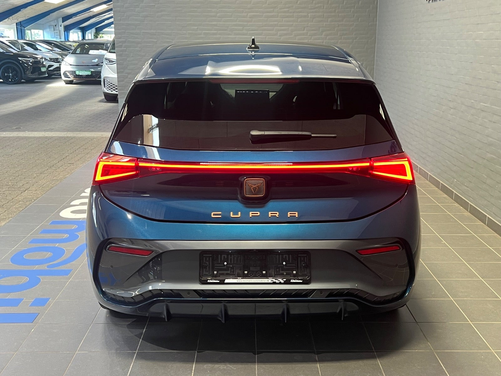 Blå Cupra Born fra 2024