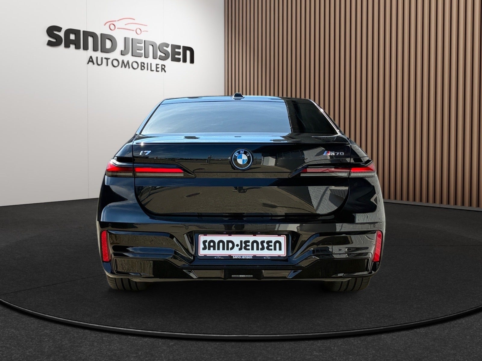 Sort BMW i7 fra 2024