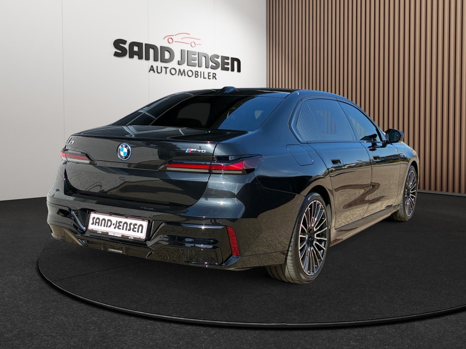 Sort BMW i7 fra 2024
