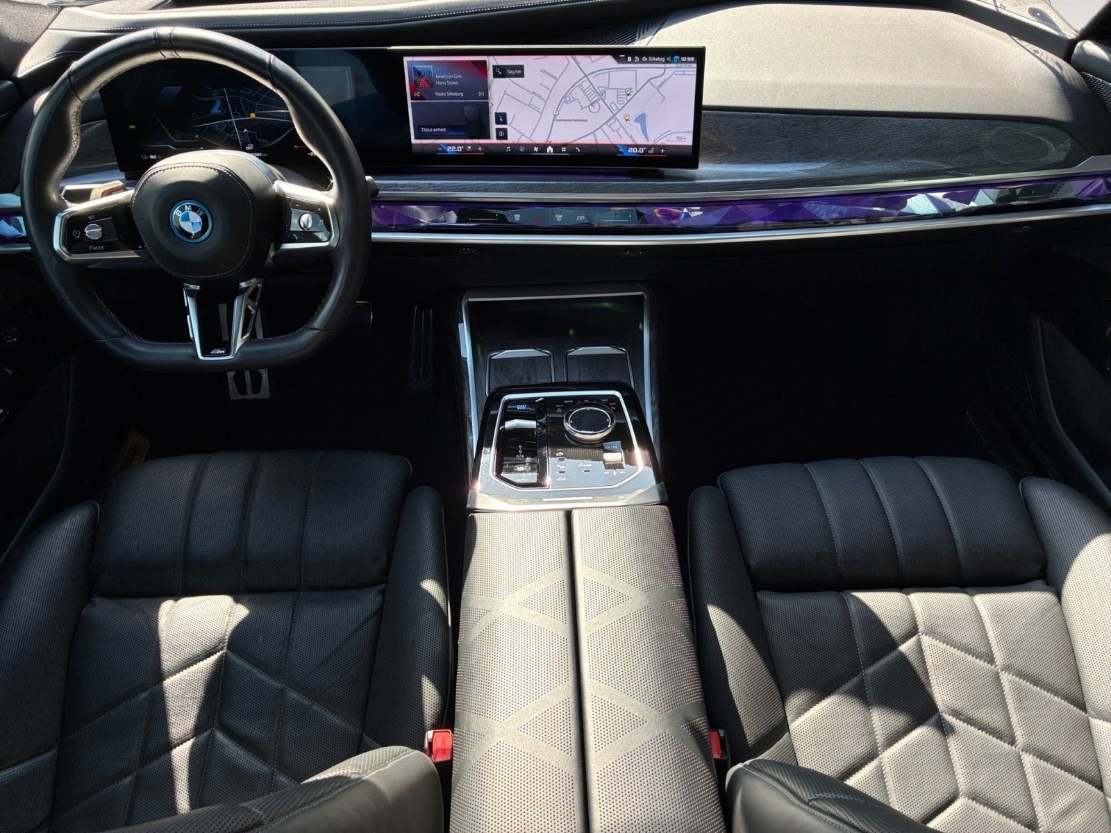 Sort BMW i7 fra 2024