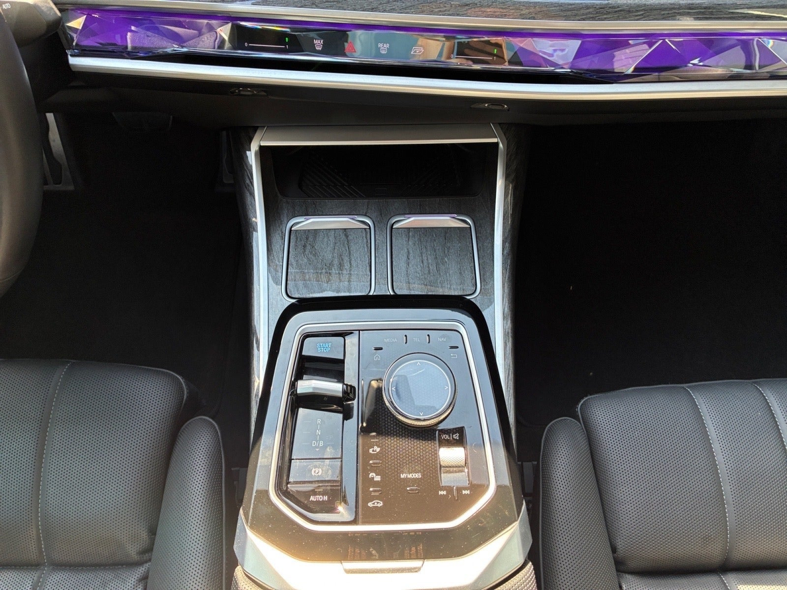 Sort BMW i7 fra 2024