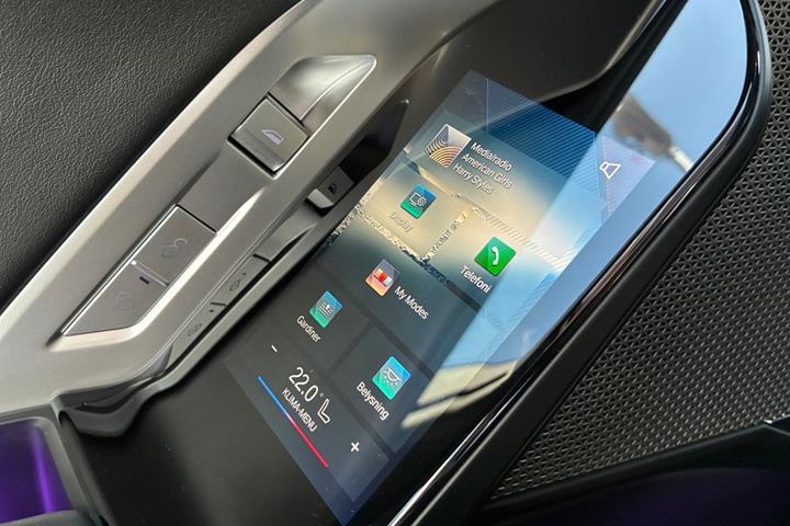 Sort BMW i7 fra 2024