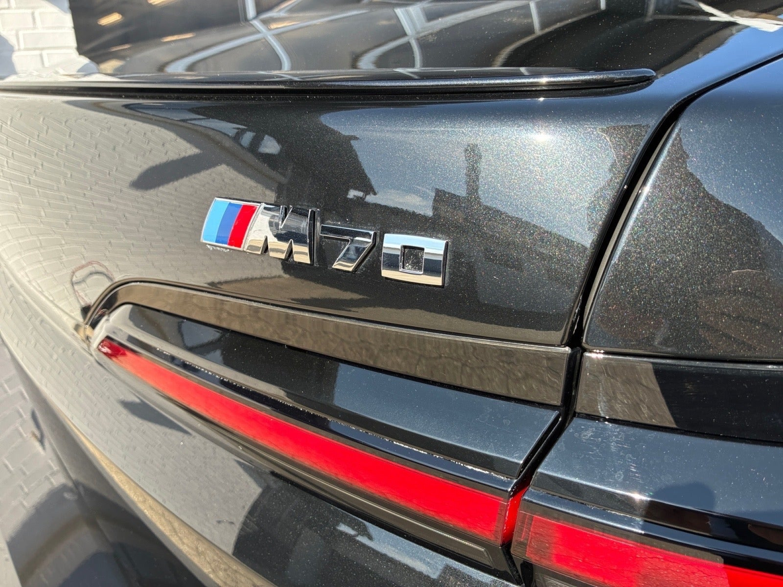 Sort BMW i7 fra 2024