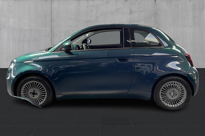 Grøn Fiat 500e fra 2022