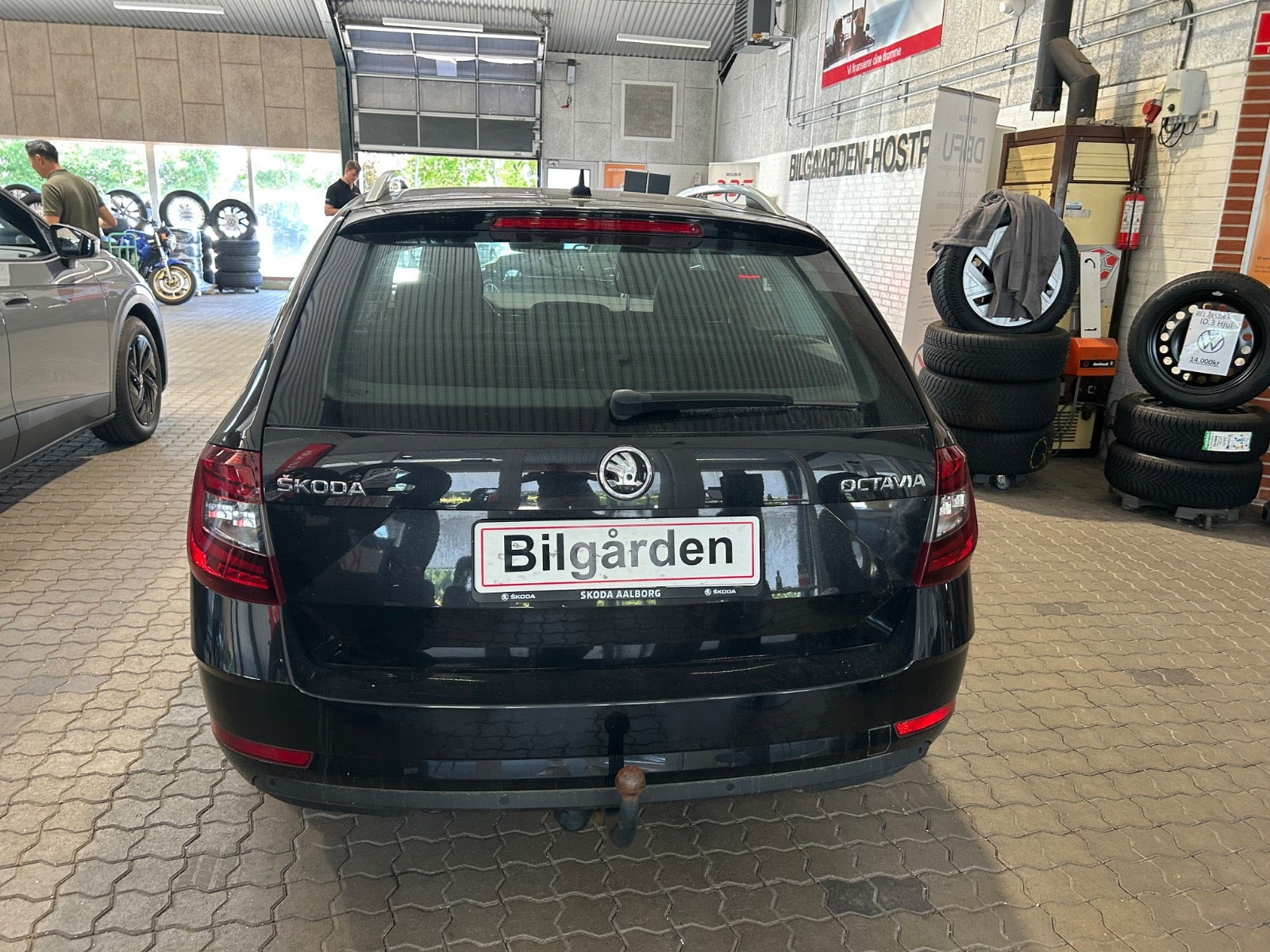 Sort Skoda Octavia fra 2020