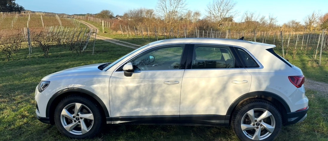 Hvid Audi Q3 fra 2020